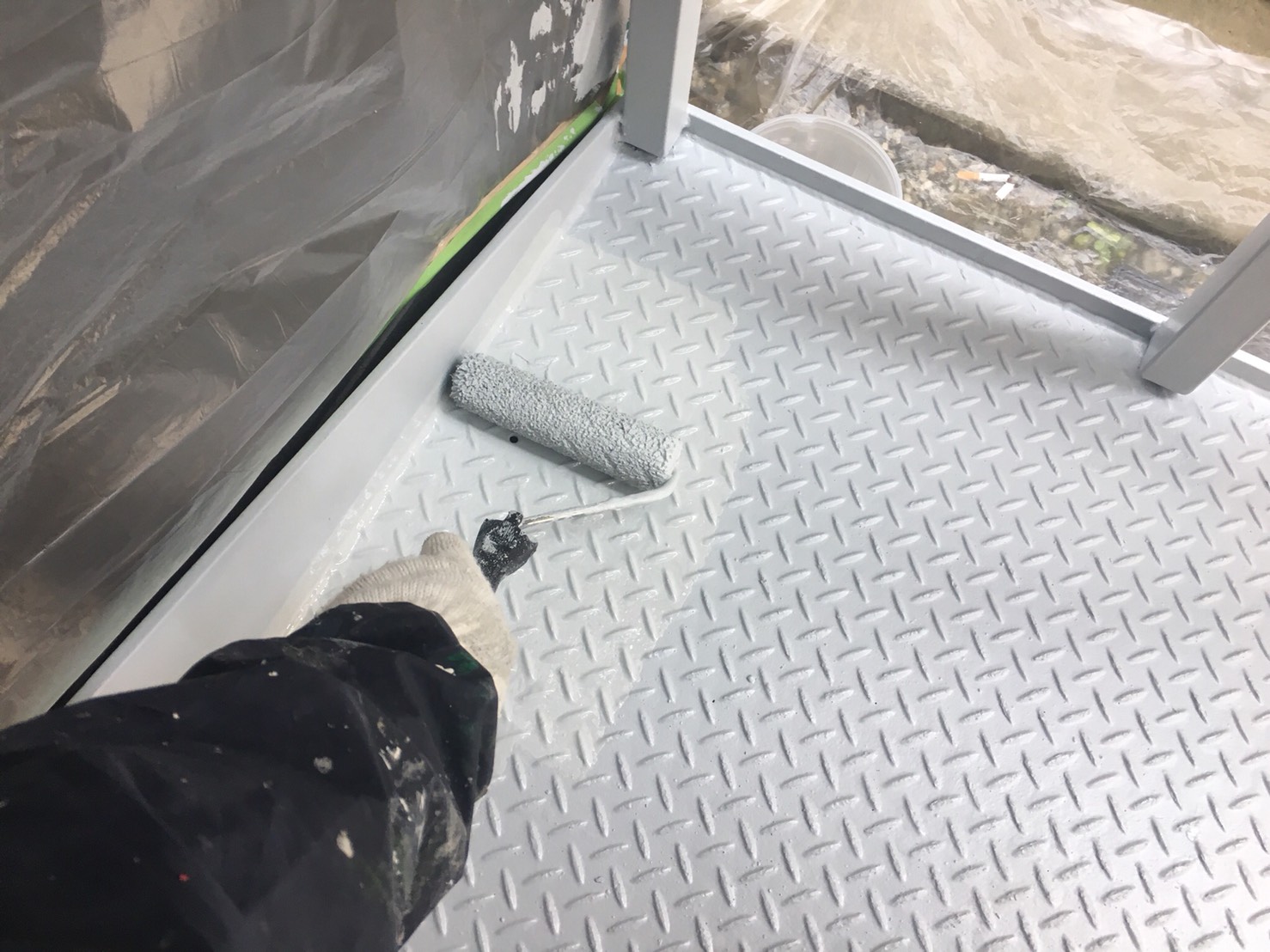 東京都江戸川区　アパート鉄骨階段塗装工事