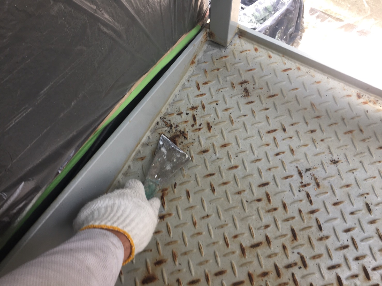 東京都江戸川区　アパート鉄骨階段塗装工事