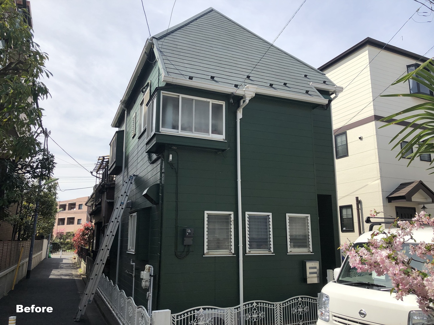 東京都世田谷区　屋根塗装および板金補修工事【遮熱塗料】