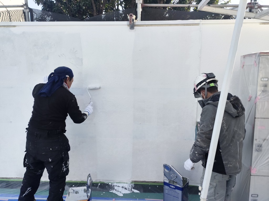 プール外壁塗装工事の施工事例